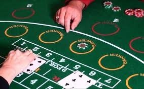 Cách đánh baccarat như thế nào? Hướng dẫn chi tiết